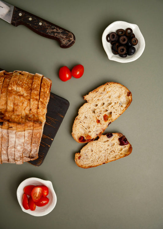 Olives & sundried tomatoes sourdough