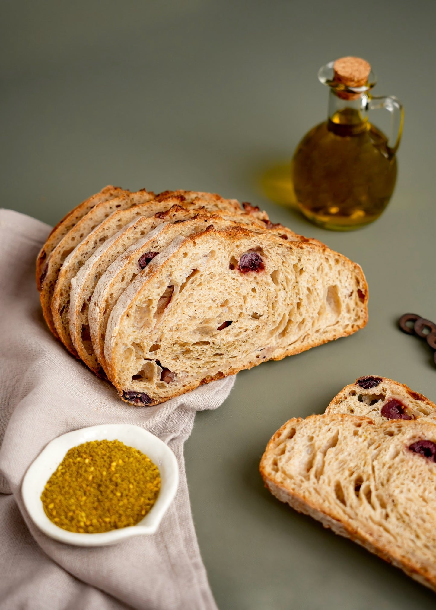 Olives & thyme sourdough