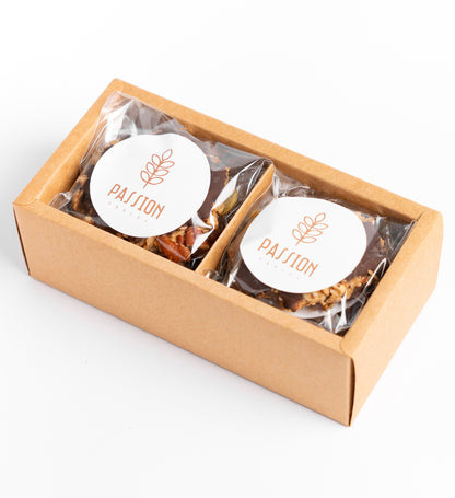 Stuffed Dates (6 pieces)